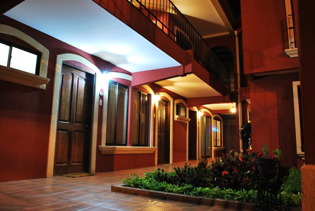 Apartotel Don Luis San Antonio De Belen Rum bild
